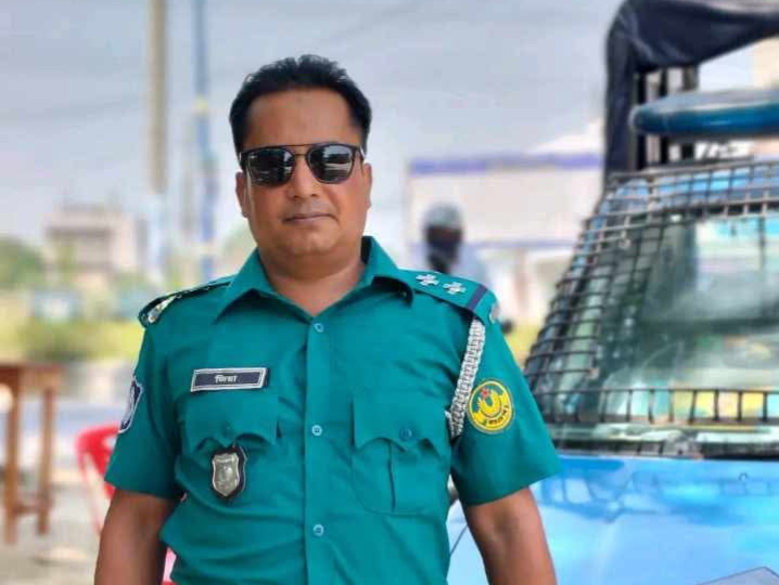 চন্দ্রিমা থানায় জনআস্থায় এসআই জিয়াউর রহমান জিয়া