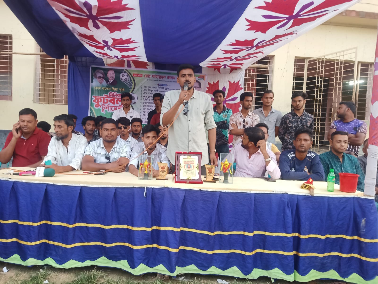 মোহনপুরে খালেদা জিয়া স্মৃতি ফুটবল টুর্নামেন্ট