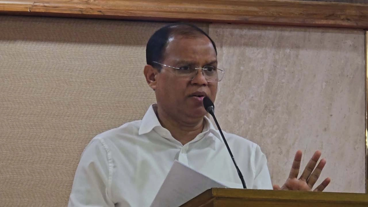 অপপ্রচার ঠেকাতে গণমাধ্যমকে সতর্ক থাকার আহ্বান