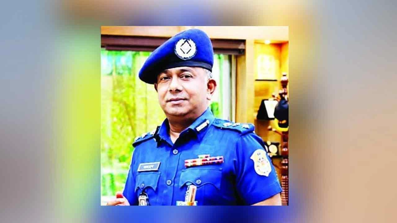 সাবেক অতিরিক্ত ডিআইজি আপেল মাহমুদ বরখাস্ত