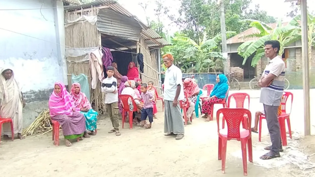 নাতির ছোড়া হাসুয়া দাদির পেটে বিদ্ধ ১০ দিন পর মৃত্যু