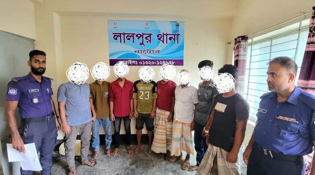 নাটোরে ফসলি জমির মাটি কাটায় ৮ জন গ্রেপ্তার