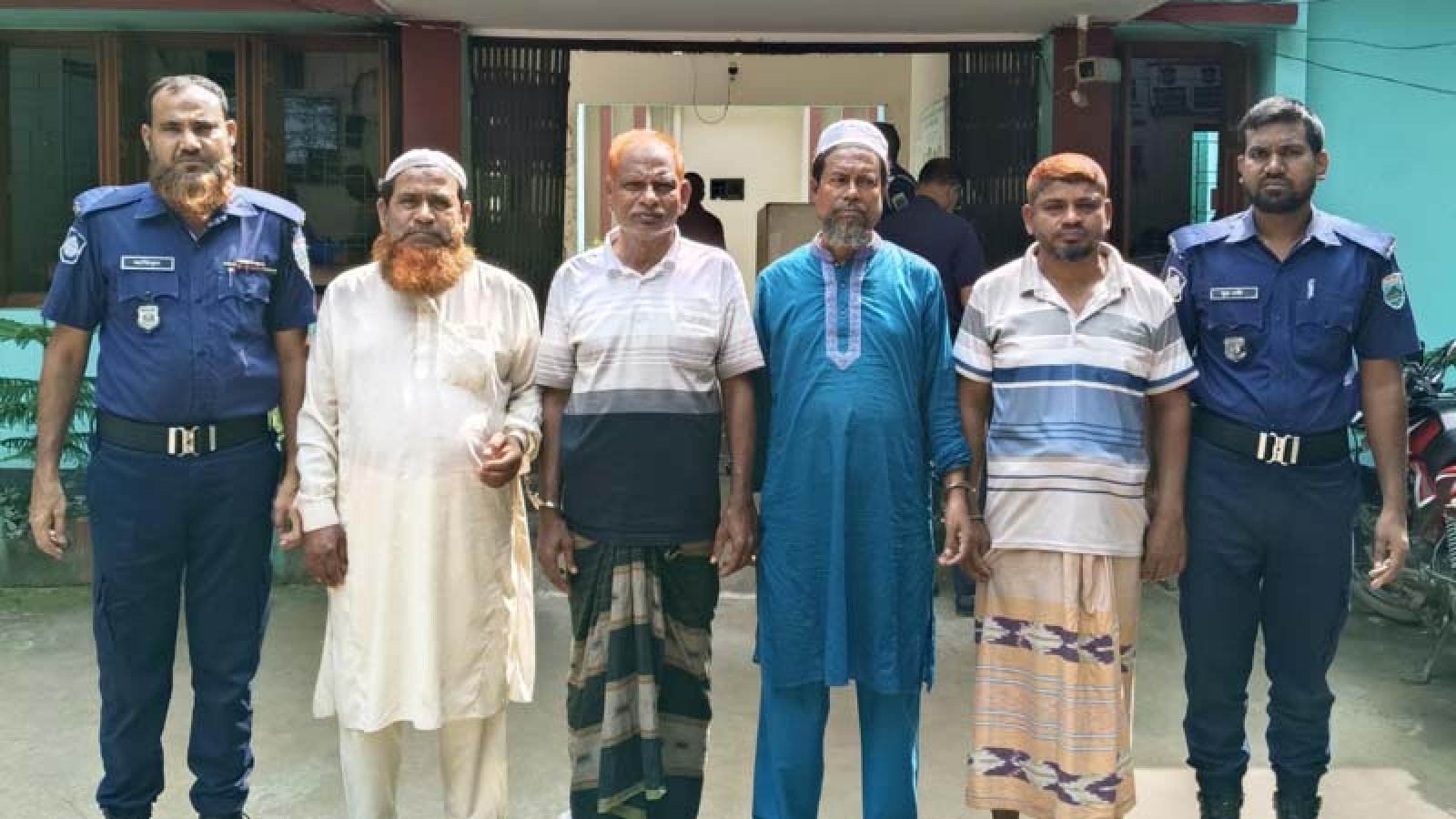 বাগমারায় কার্যক্রম নিষিদ্ধ আ’লীগের চার নেতাকর্মী গ্রেপ্তার